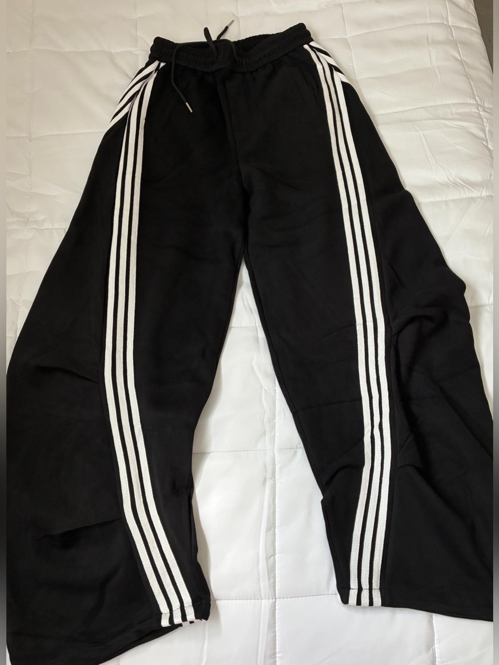 New! Floo Black & White Barrel Sweatpants Size Small - Picture 5 of 9